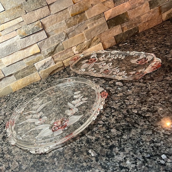 vintage Glass flower plate set